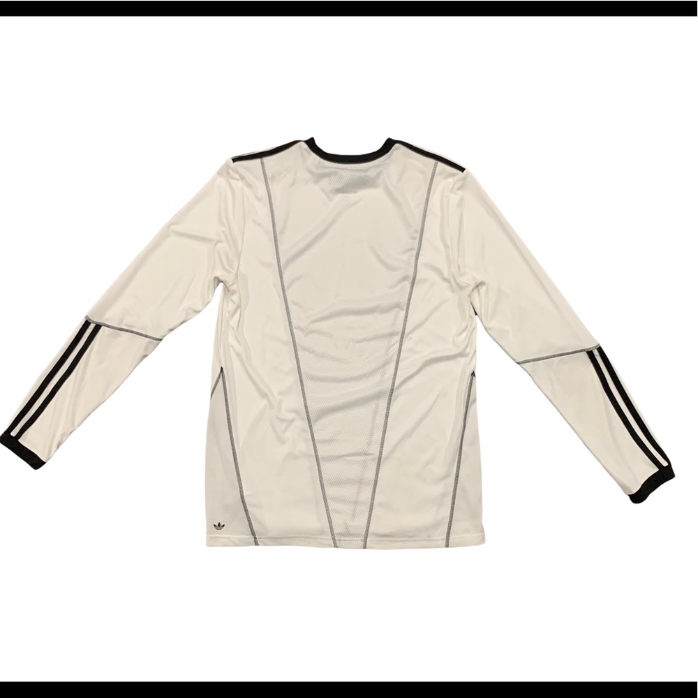 Palace x Adidas Longsleeve Tee
sz M color White / Black
Excellent Condition - Picture 2 of 5